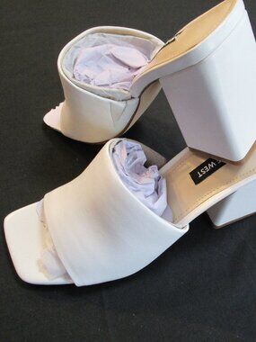 Nine West Chunky Block Leather White heels NWT